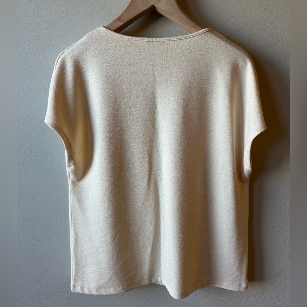 Women’s Vince Cream Short-Sleeve Draped Neck Top Size L - Picture 2 of 5